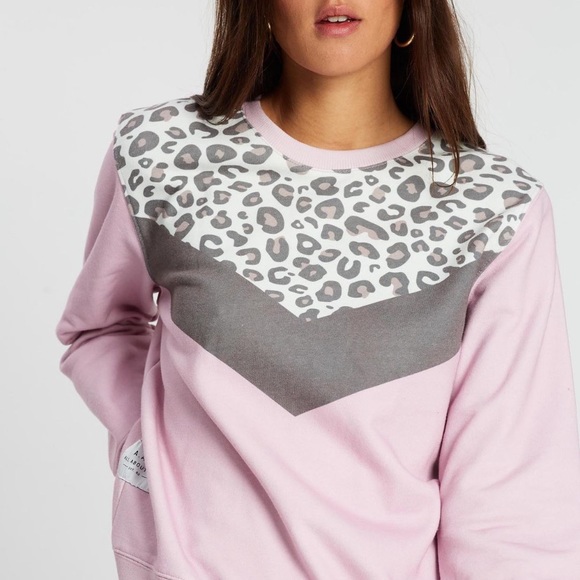 ALL ABOUT EVE | Cheetah Chevron Crew sweater - Picture 2 of 5